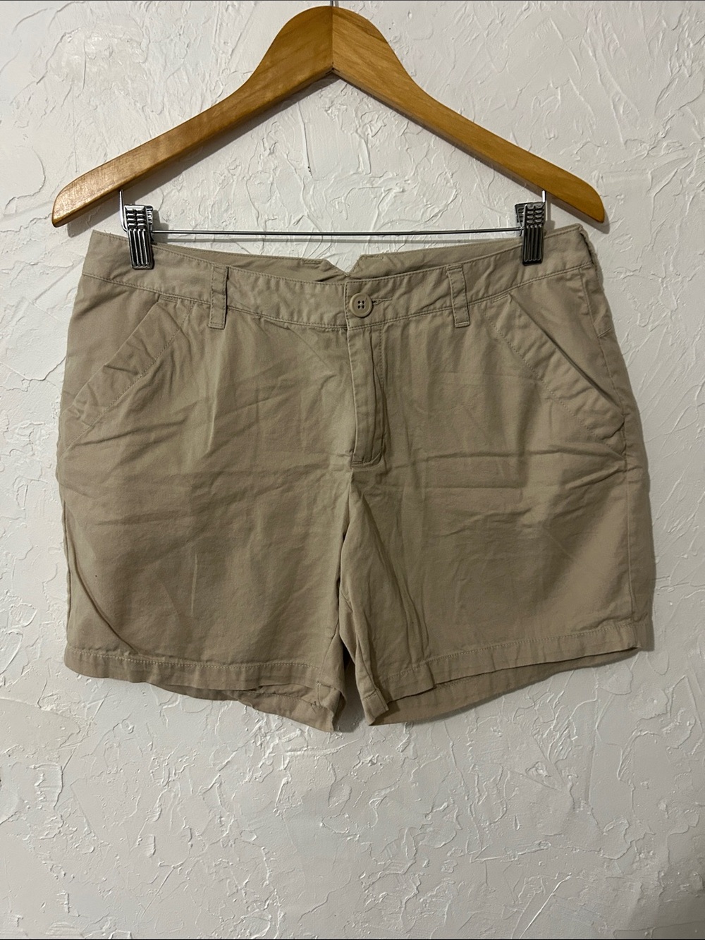 Columbia Classic Women's Khaki Cotton Shorts